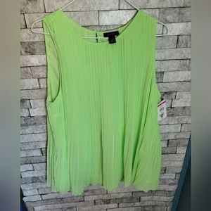 Halogen‎ NWT Size 1 Green Flowy Shirt